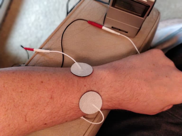 fitbit wrist placement